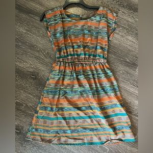 Bead-patterned dress - size small